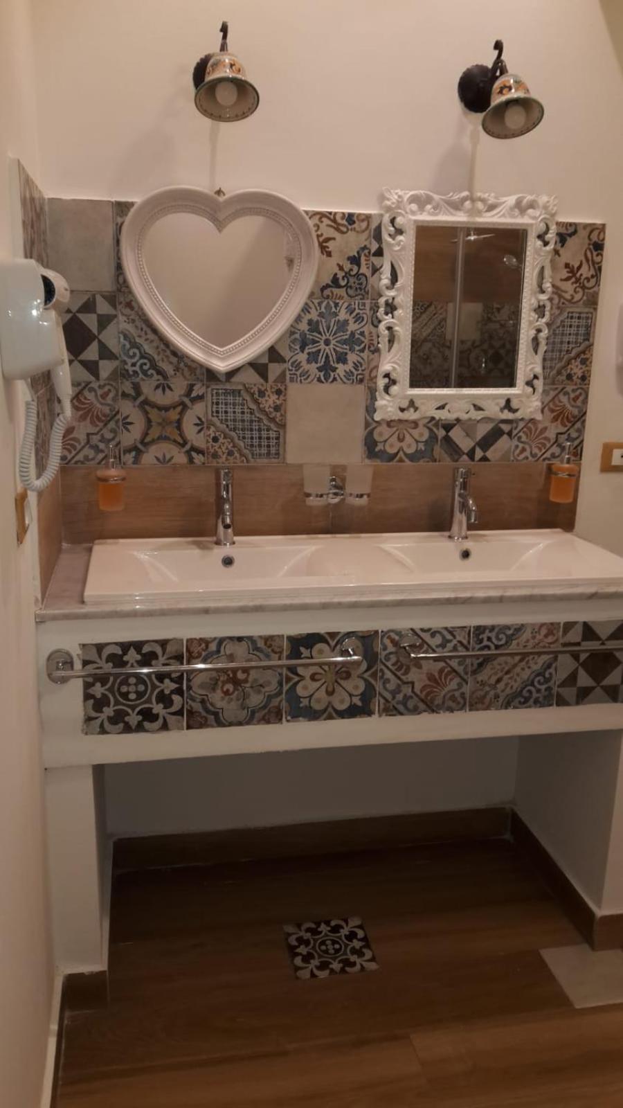 Tribunale Room Basement باليرمو المظهر الخارجي الصورة